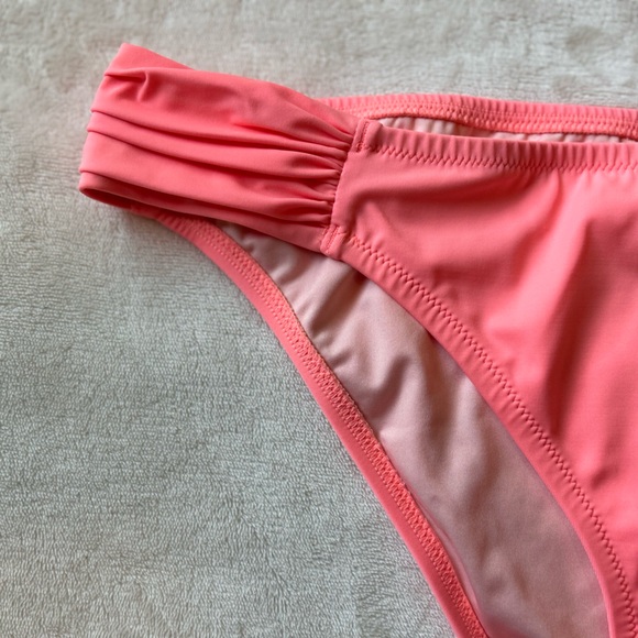 Victoria Secret Bikini Bottom Coral Beach Vacation Women’s Size Large - Picture 4 of 13